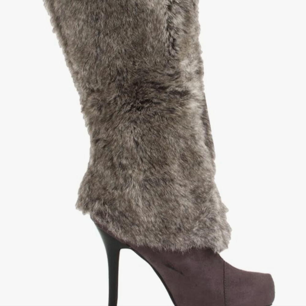 NEW NOT RATED FAUX FUR BOOTS - Picture 4 of 11